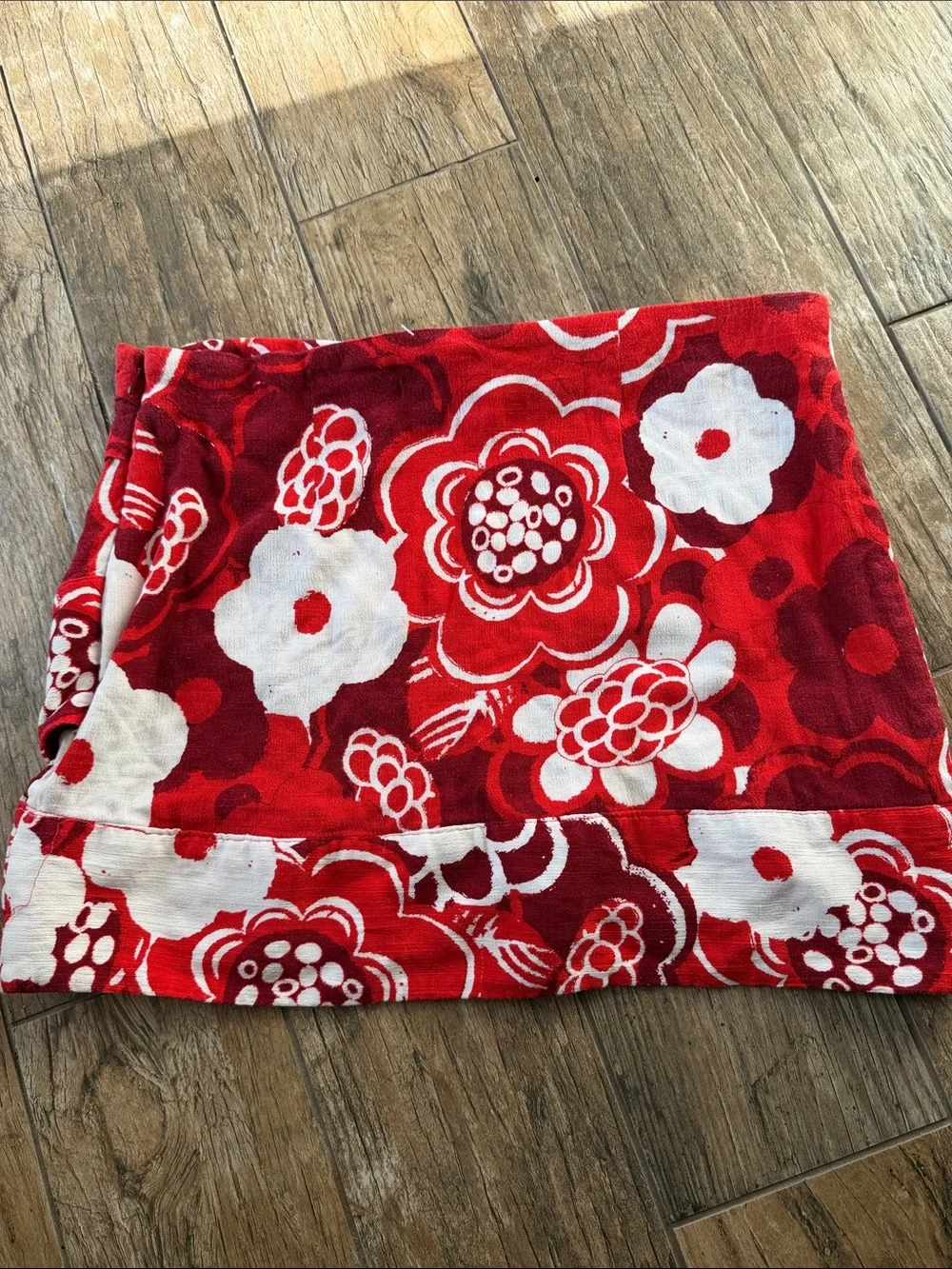FREE PEOPLE White & Red Floral Mini Skirt size 12